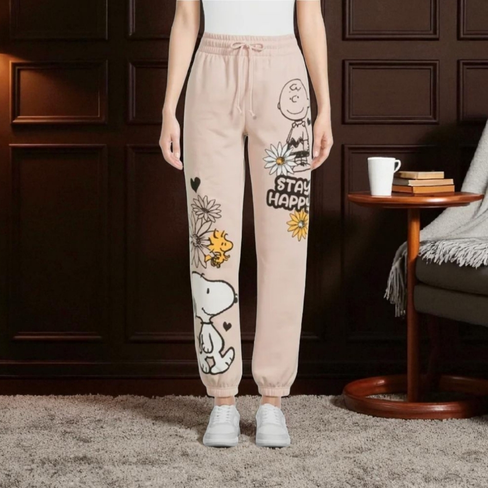 Peanuts 'Stay Happy' Charlie Brown & Snoopy Graphic Joggers Size M